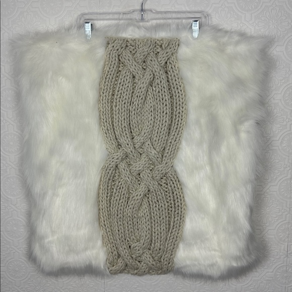 Pottery Barn Faux Fur Pillow Case Cable Knit Accent Cream White Large Square